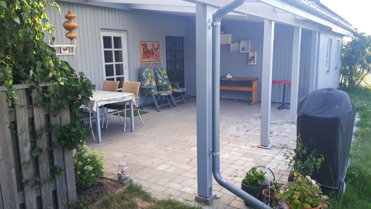 Pelikan Garden 1 Ferielejlighed Max 4 Personer Ved 2 Personer 650,00 Ekstra Personer 150,00 Kr Ekstra Стеге Экстерьер фото